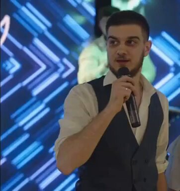 Я филигранно владею великим и могучим, но и про кавказкие корни не забываю